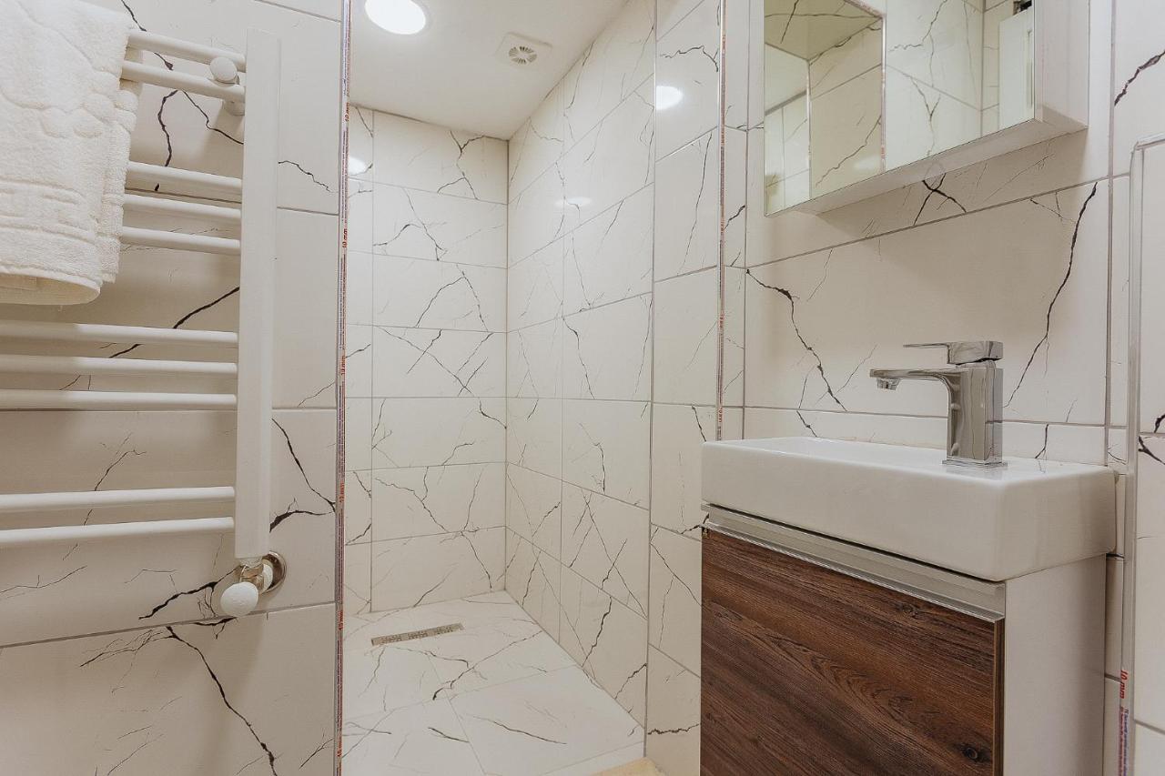 Taksim Bi Center Suites Истанбул Екстериор снимка