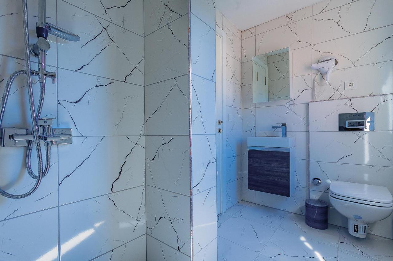 Taksim Bi Center Suites Истанбул Екстериор снимка